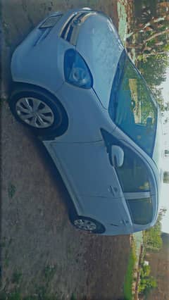 Daihatsu Mira 2012