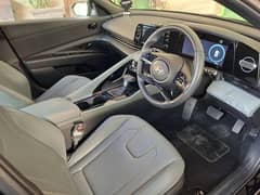 Hyundai Elantra 2024 sage green