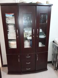 Divider for urgent Sale