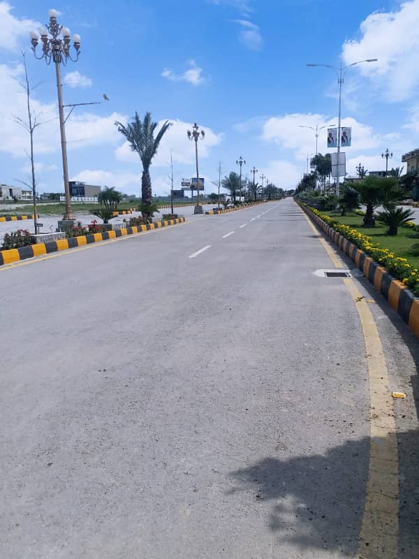 F. 17 MPCHS SIZE 50*90 PLOT FOR SALE ON MINIUMUM PRICE GOOD LOCATION FIRST COME FIRST AVAIL 1