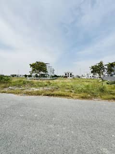 Investor Price Low Budget R Block 5Marla Plot for Sale Best price