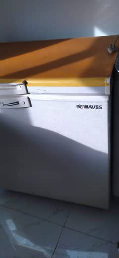 Waves Deep freezer in reasonable price.