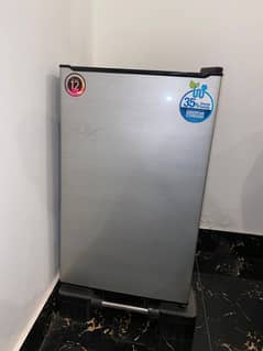 Dawlance 9101 Room size Refrigerator Black Silver