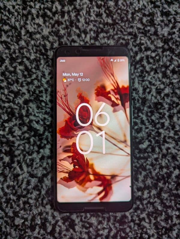 Pixel 3 10/10 condition Must check the description. 1