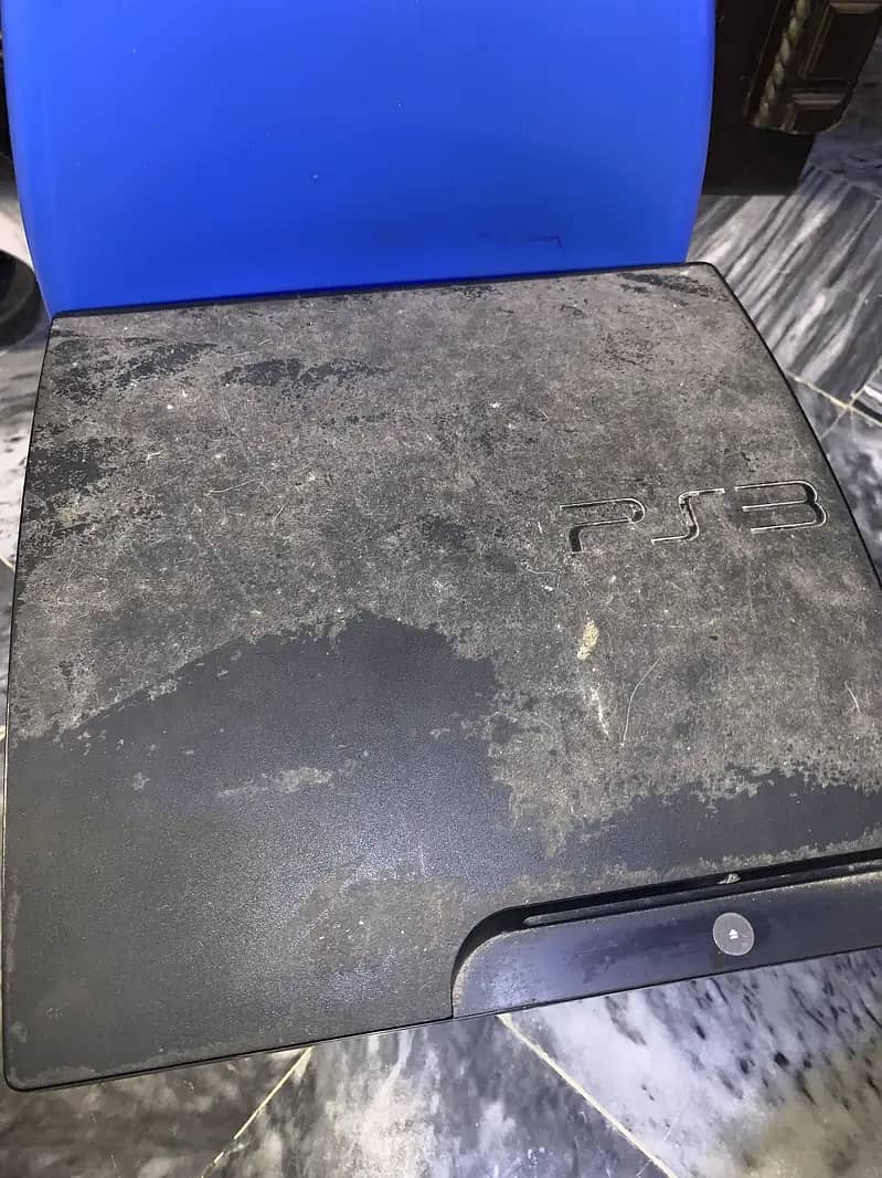 Ps3 for sell jailbreak with two controllers 5