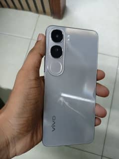 Vivo Y200 4G 8/256GB With Box and Accessories 10 Month Warranty
