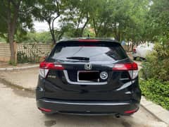 Honda Vezel 2016