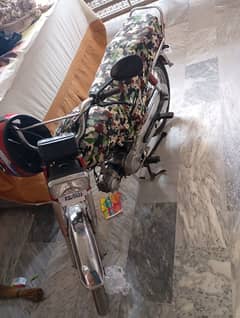Honda 70 17 model 18 registerd pindi number al clear no issu meet G7/4