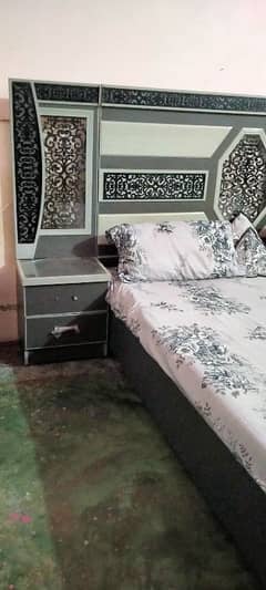furniture bohot kam use hua wa hai new hi hai furniture
