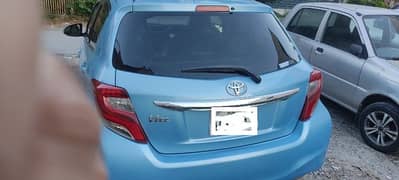 Toyota Vitz 2015