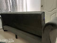 sofa combat