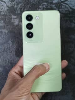 y100  8gb ram 256gb memory . . complete box