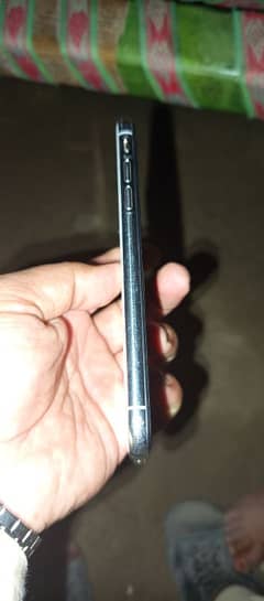 I phone xs good condition but only I could id