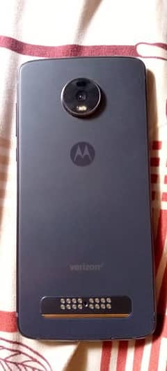 Moto Z4