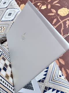 HP Elitebook G6 16GB 512GB face lock finger print lighting keyboard