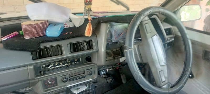 Nissan Sunny Model 1985 15