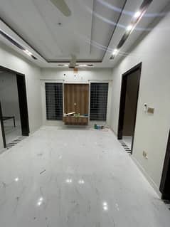 7 MARLA SECOND FLOOR AVAILABLE FOR RENT