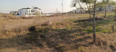10 Marla Developed Possession Plot for Sale Block V, Gulberg Residencia, Islamabad