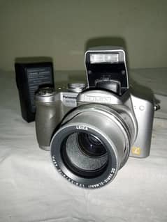 bahut acchi condition ka camera