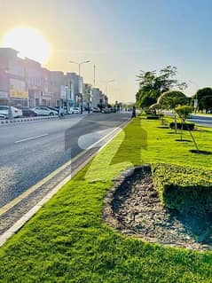 7 Kanal Hot Locaale tion Plot For Sale