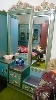 dressing table