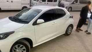 Toyota yaris 21/24 white colour