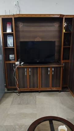 Media Wall Show Case Almari