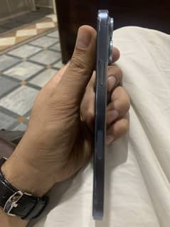 Iphone 13 pro max 97% battery health
