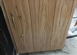 dressing table with drazz