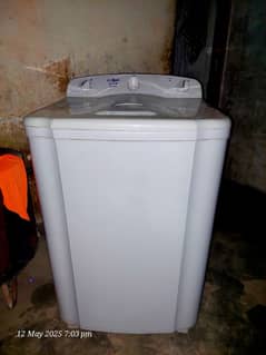 supar asia for sell full size kambal bhi dho sakte ho