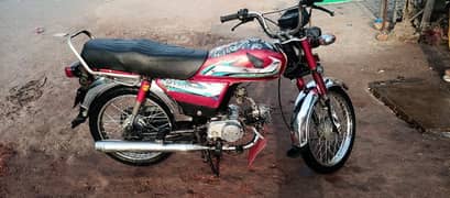 Honda 70 bike fore sell condition 10/9 second oner