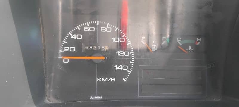Suzuki Mehran VXR 2012 10