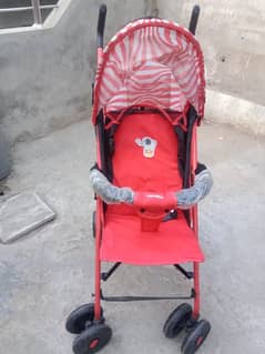 un use baby pram