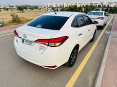 Toyota Yaris ativ 1.5 2022