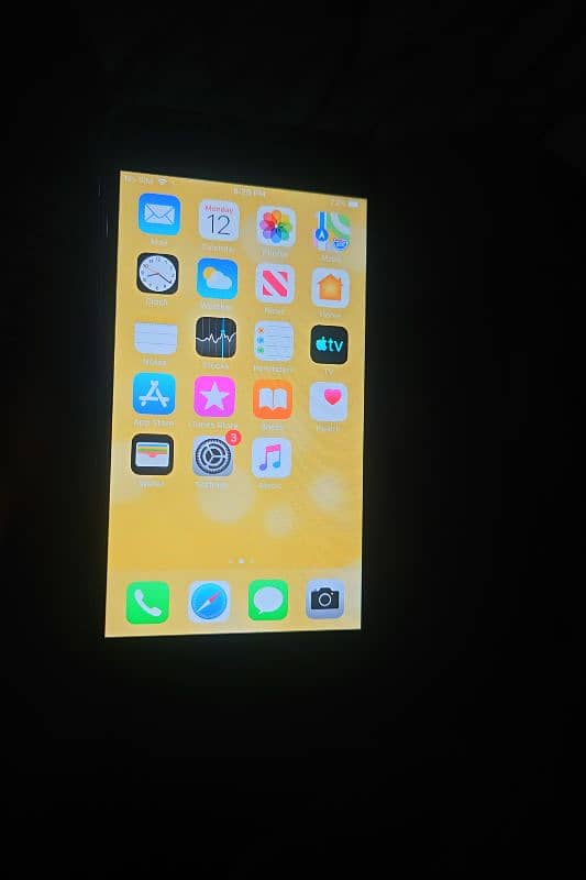 iphone 6 10/10 condition bypass 32gb varient 5