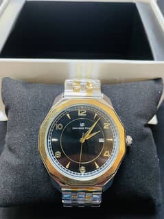 Universal point blue and black date dial