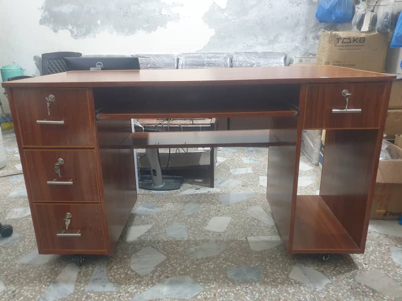 Computer Table / Customized Computer Table 1