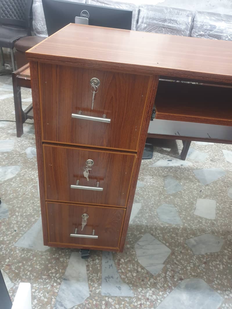 Computer Table / Customized Computer Table 2