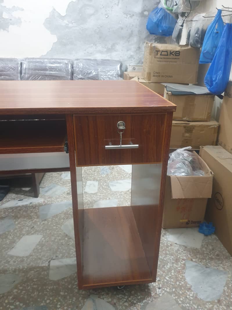 Computer Table / Customized Computer Table 3