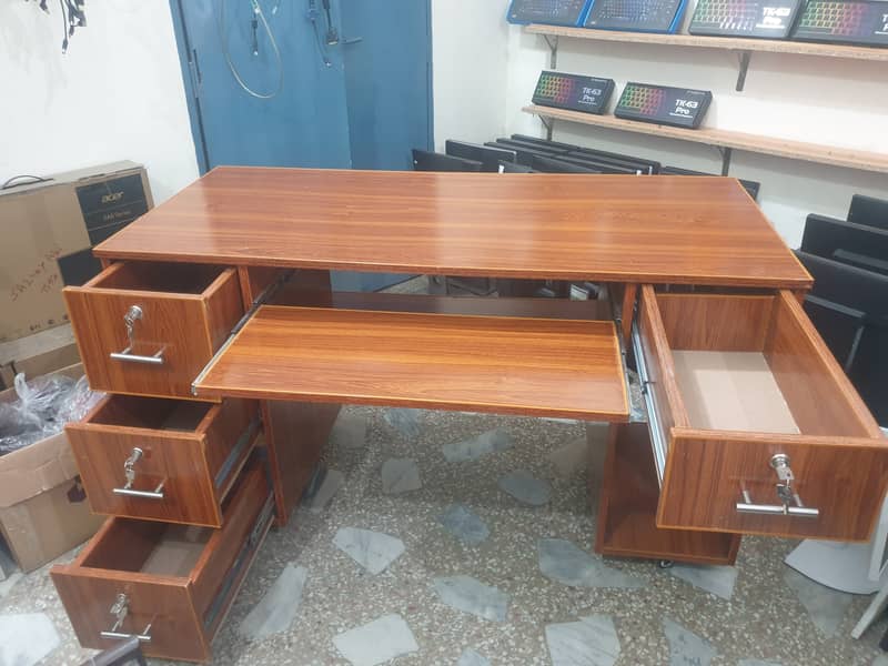 Computer Table / Customized Computer Table 8