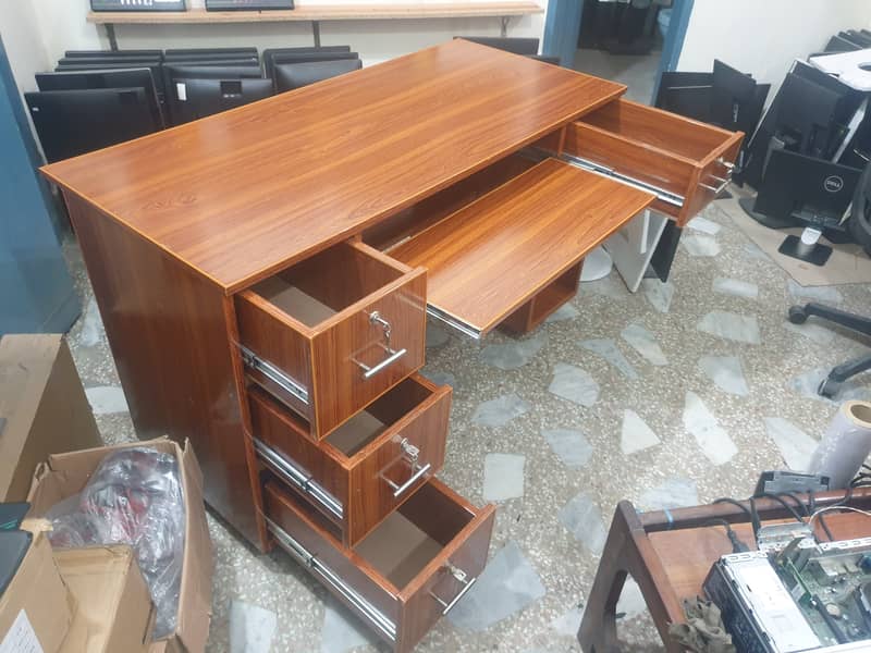 Computer Table / Customized Computer Table 11