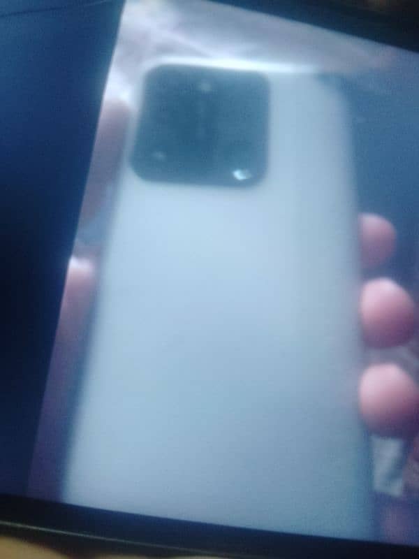 Tecno spark 8c 1