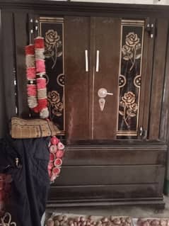 safe Almirah 3 doors and petaa pair jumbo size