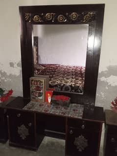 dressing table