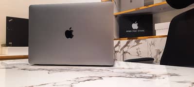 Macbook Pro M2 13.6 inches 16Gb Ram 1TB SSd