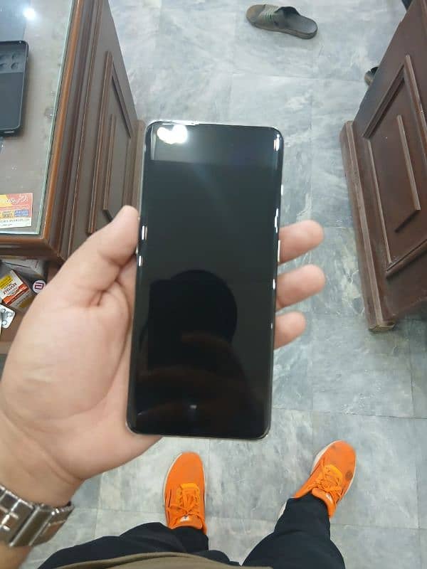 oneplus 10 pro 5g 10 by 10 condition only 2 month use non pta 1