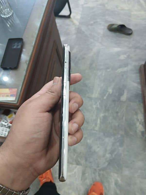 oneplus 10 pro 5g 10 by 10 condition only 2 month use non pta 3