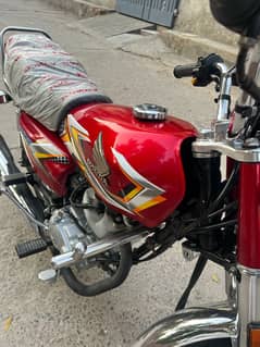 Honda 125 2025 ShowRoom Condition Number Laga Hua Contact #03014314803