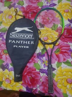 Affordable Pre-Owned Tennis Racket – Perfect for Beginners
