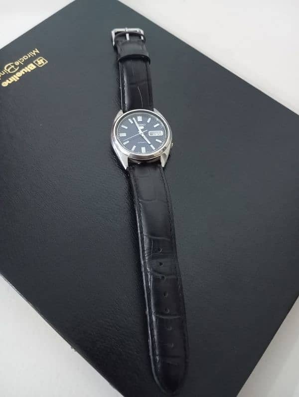 Gradient Blue Dial Seiko5 Automatic 7S26-0364R2 with Clear Back Casing 1